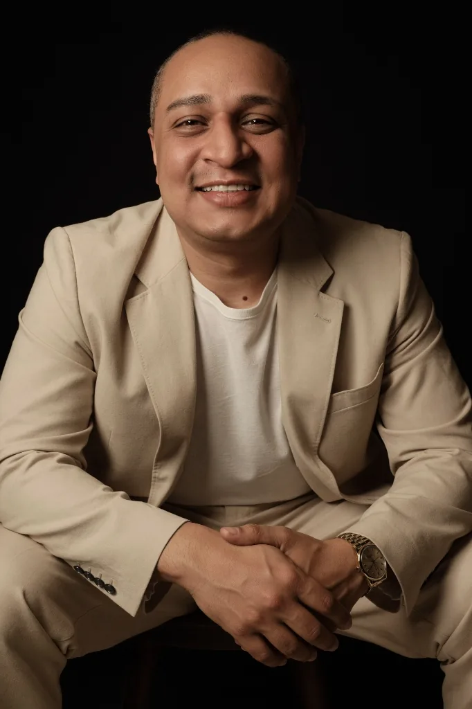 Bruno Enrike - Foto Oficial